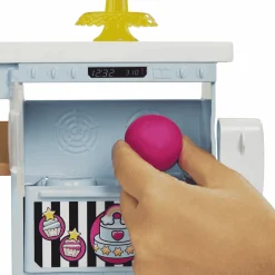 Barbie y su Pastelería Muñeca y accesorios 3 años