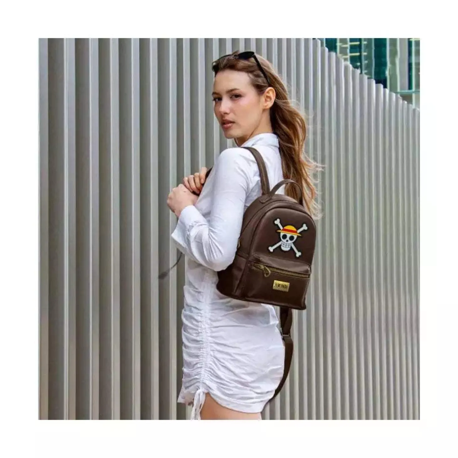 Bolso Mochila One Piece Skull 29 cm