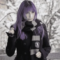 Bufanda 'Nevermore' de Netflix - Estilo Wednesday Addams