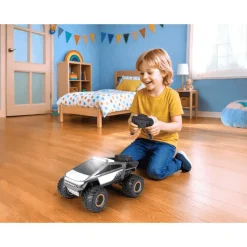 Coche RC Supertruck Brillo Toy Planet 1:12 con mando radiocontrol (8+)