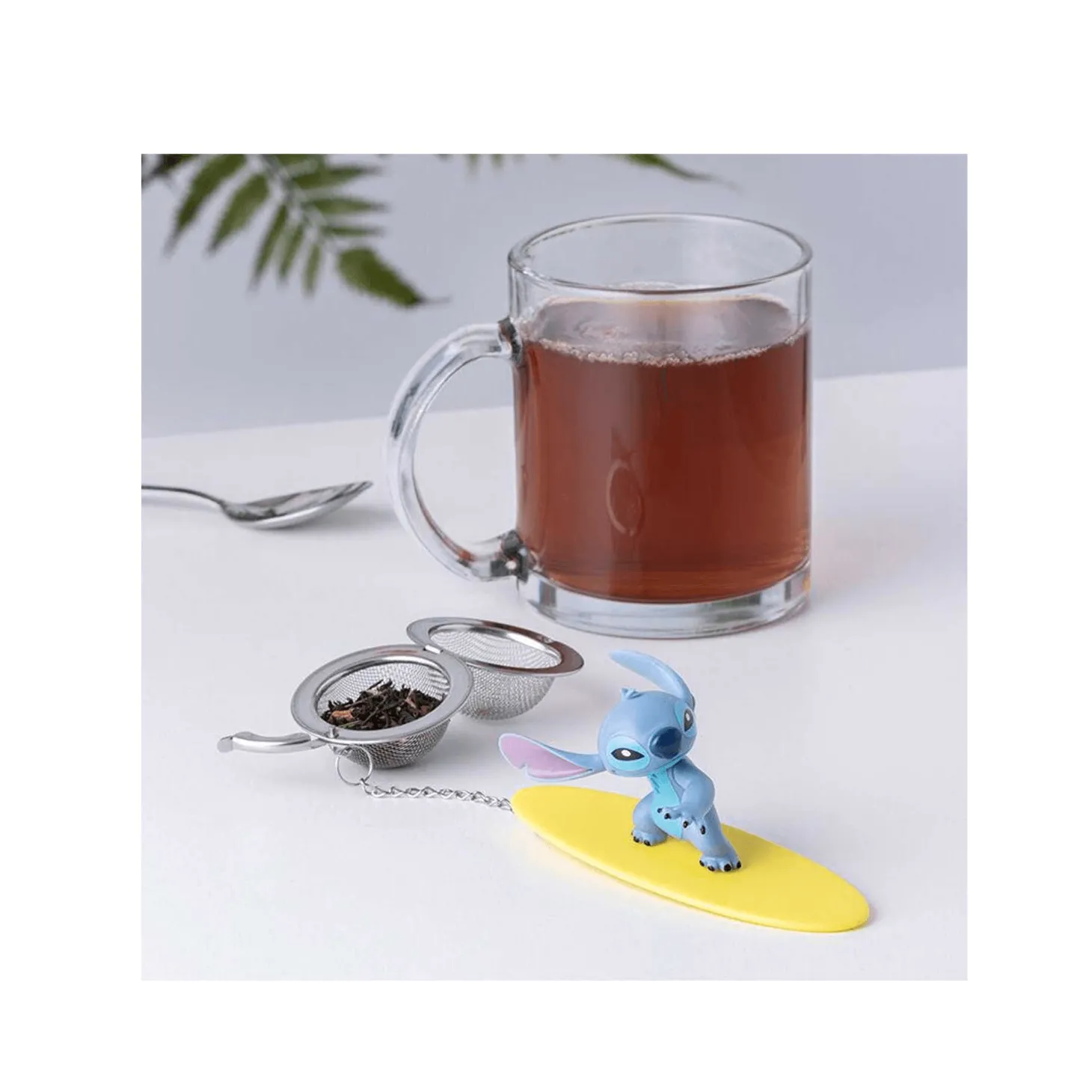 Infusor de Té Stitch en Tabla de Surf