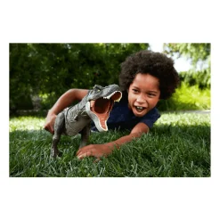Jurassic World T-Rex golpea y devora Dinosaurio de juguete 4 años