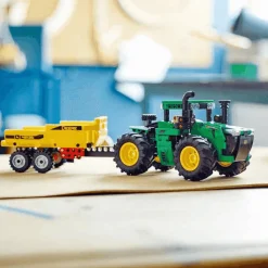 LEGO John Deere 9620R 4WD Tractor