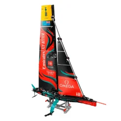 LEGO Technic Yate Emirates Team New Zealand AC75