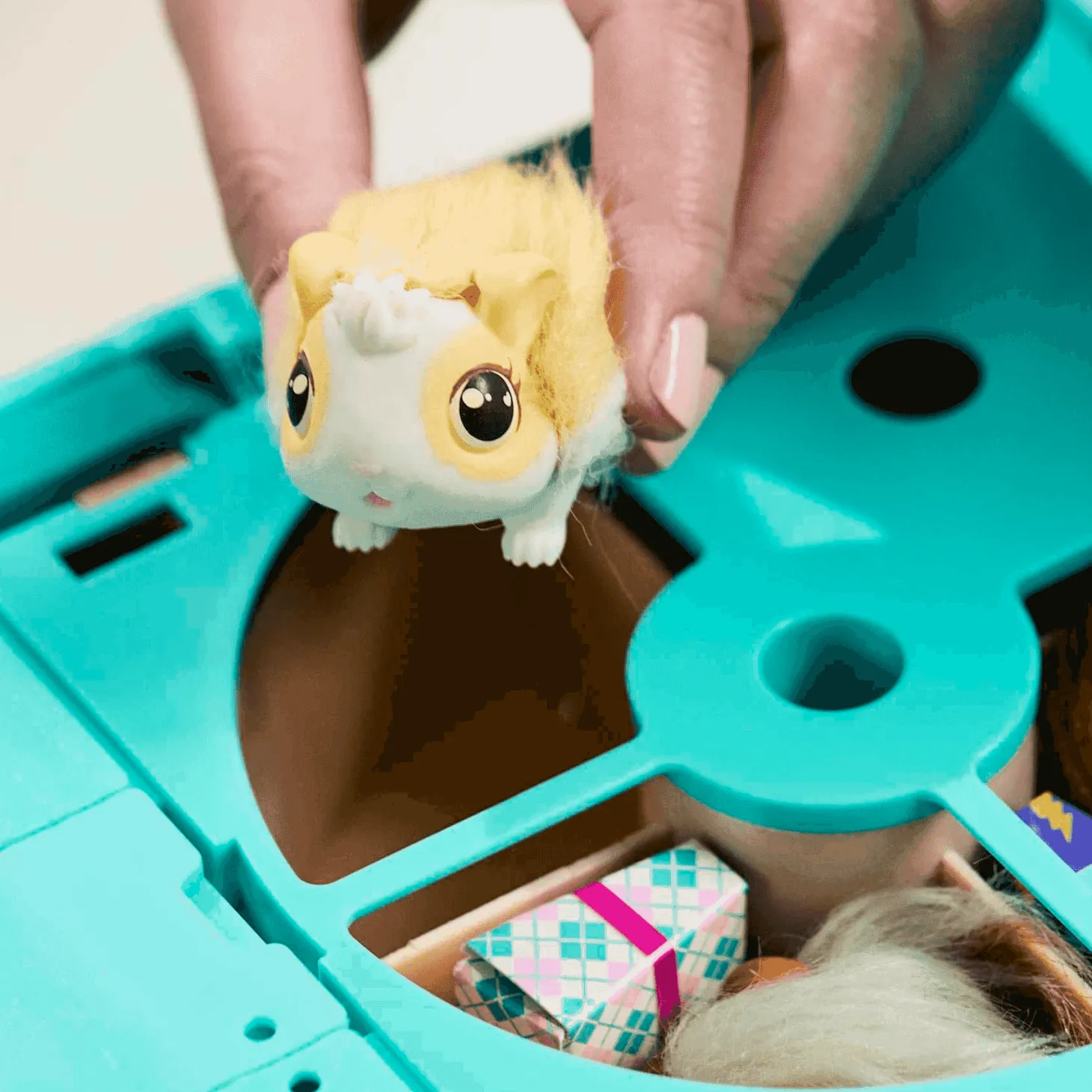 Little Live Pets Mama Surprise