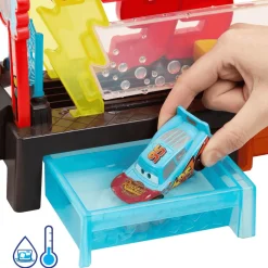 Mattel Disney Pixar Cars Túnel de Lavado con Cambio de Color