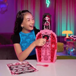 Monster High Skulltimate Secrets Draculaura