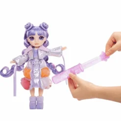 Rainbow High Muñeca Winter Wonderland - Violet