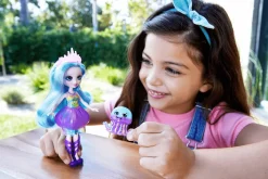 Royal Enchantimals Ocean Kingdom Muñeca Jelanie Jellyfish con mascota 4 años