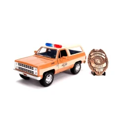 Stranger Things Chevy K5 Blazer Metal con Placa Policia
