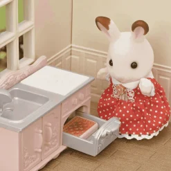 Sylvanian Families Casa de Campo con Tejado Rojo